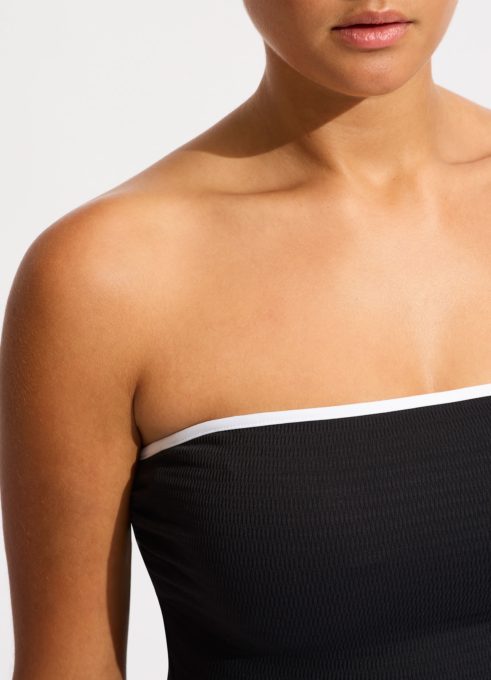 【Seafolly】セレブ人気Beach Bound DD Bandeau着脱可ストラップ Beach Bound DD Bandeau One Piece - Ecru – Seafolly US