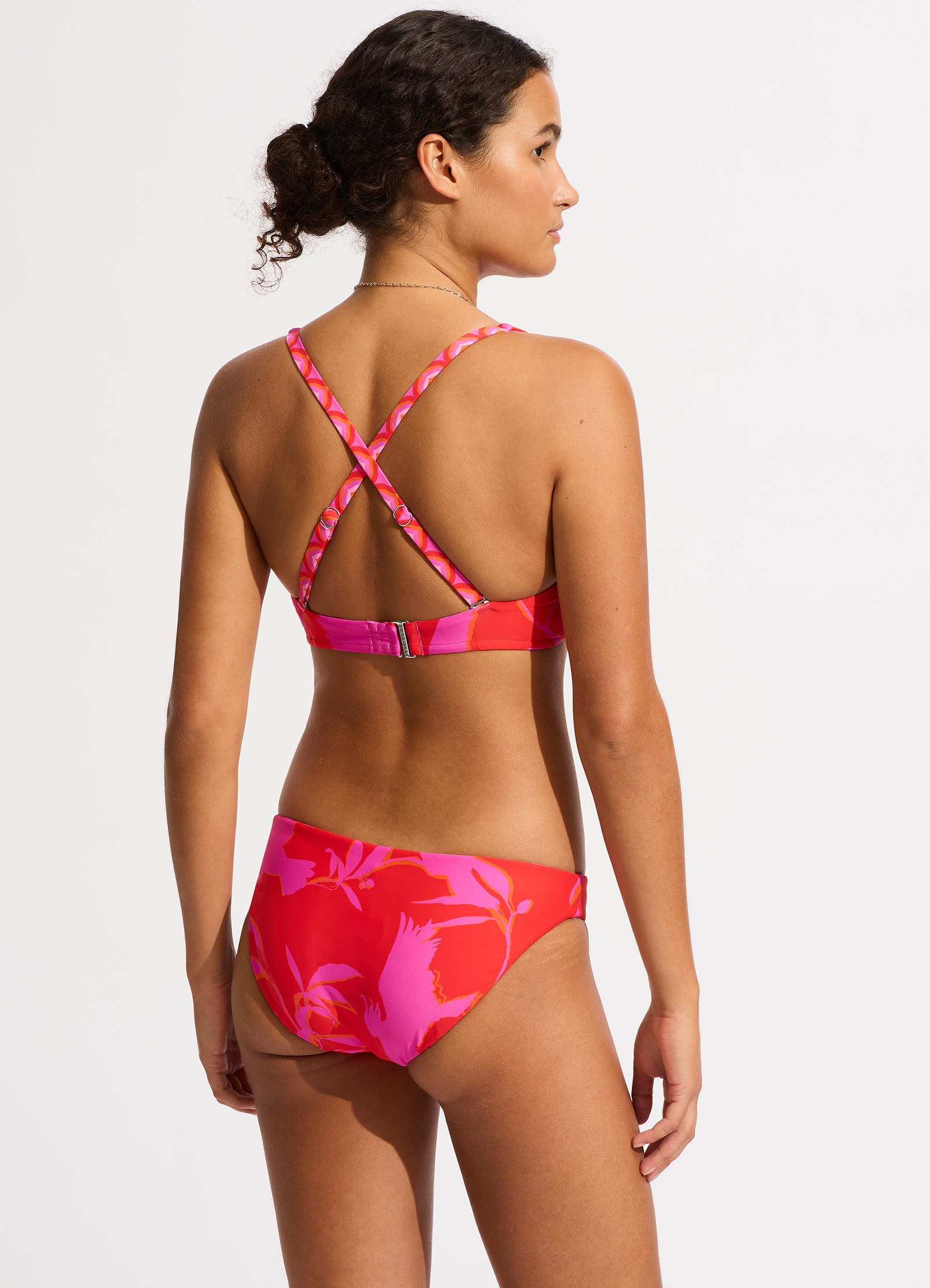 dd halter bikini